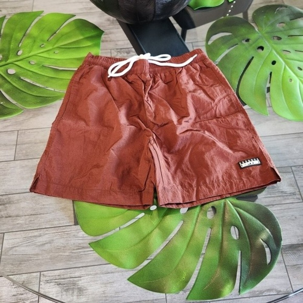 🎁EPTM Alloy NEW Men's swim shorts in a shiny fabric & elastic waist- Size Large